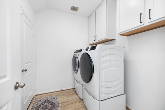 Building Photo - 1259 Tilia Crk Ln