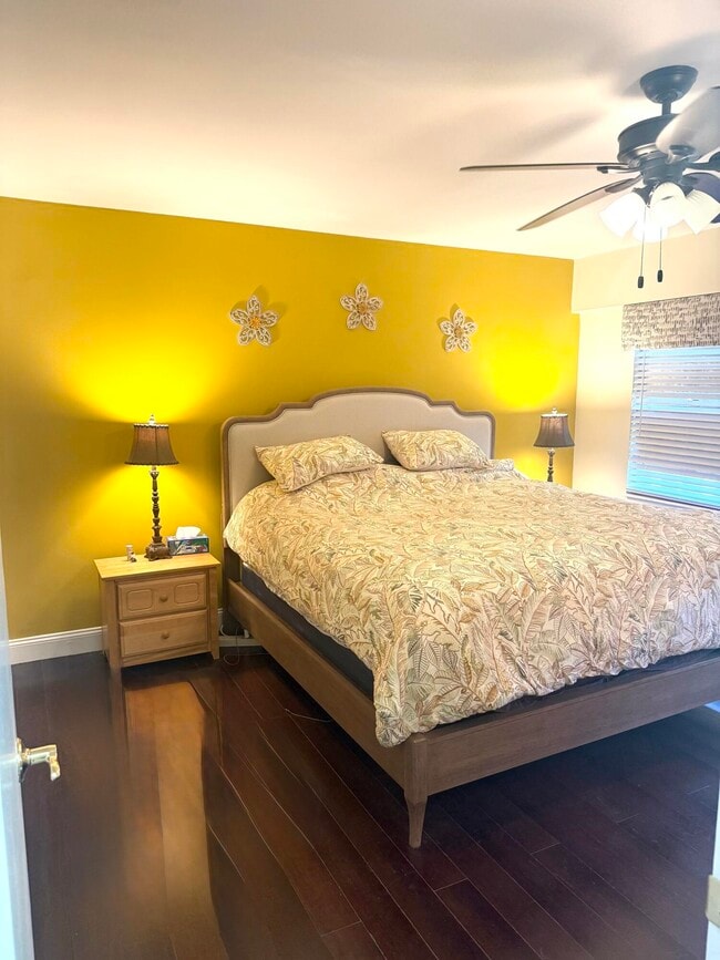 Building Photo - 162 Preston Way