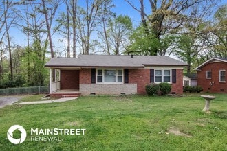 Building Photo - 3624 Sargeant Dr