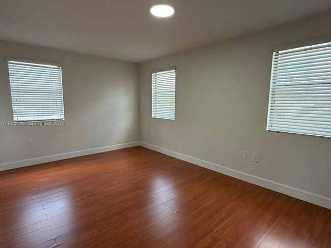 Building Photo - 3720 NW 116th Terrace