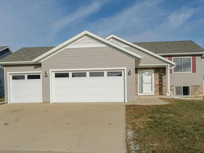 Building Photo - 5445 Florence Dr NW