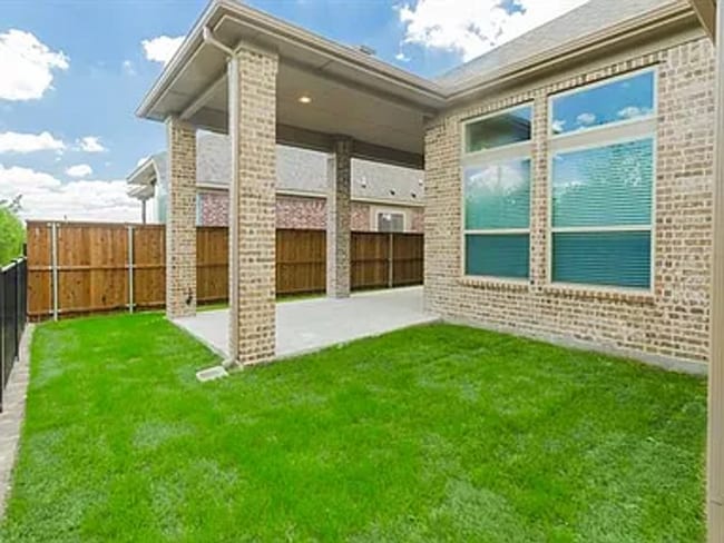 Building Photo - Luxury Meets Lifestyle at This Stunning Eldridge Lane Residence