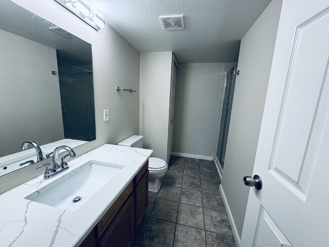 Building Photo - Fully Renovated 2BD/2BA in Top-Rated Northville Schools | Water, HOA & Fitness Included! OWNER SP...