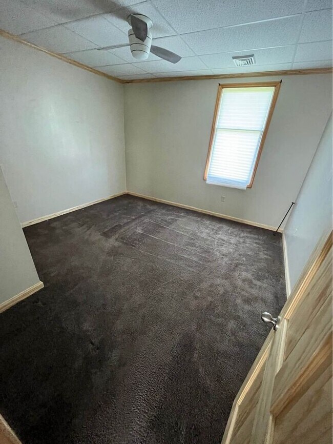 Building Photo - 201 Hinkley Dr