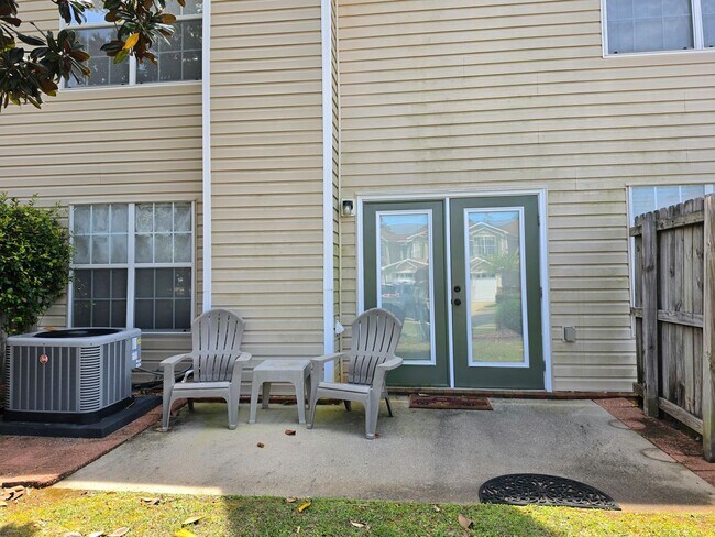Building Photo - Gulf Shores town home with garage