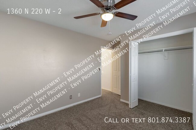 Building Photo - Cozy 2 Bed, 2 Bath Home with Stylish Floor...