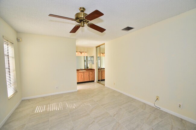 Building Photo - 21518 Summertrace Cir