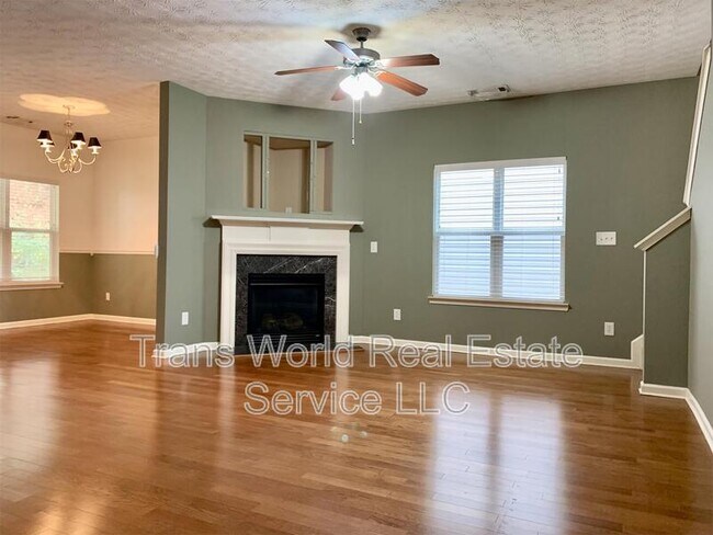 Building Photo - 917 Crested Hawk Trail