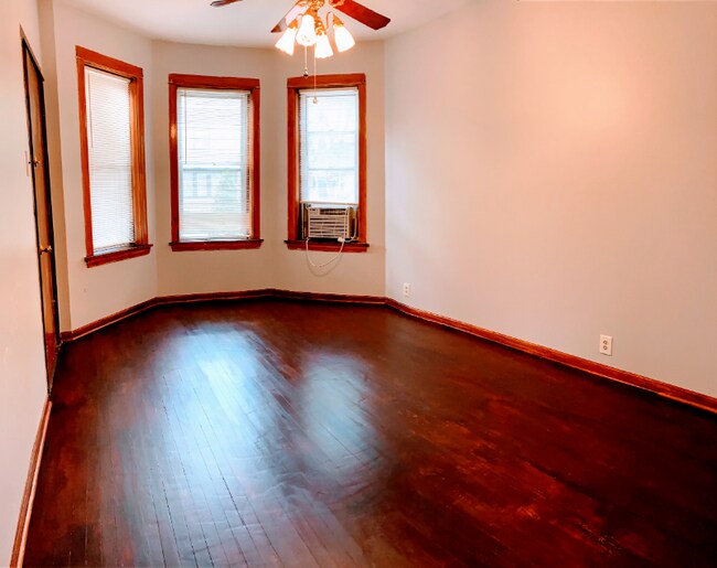 Building Photo - 3325 S Emerald Ave