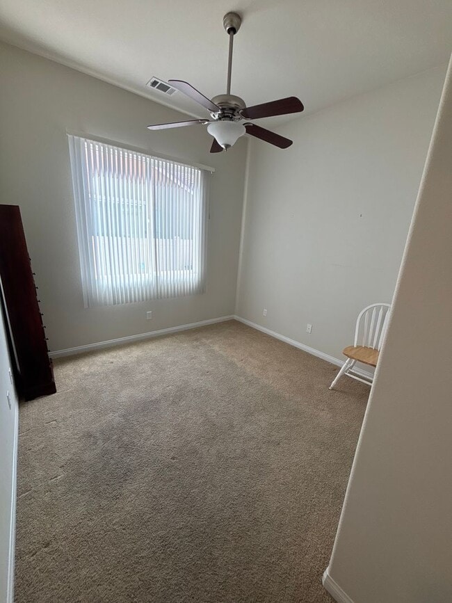 Building Photo - Del Web Rental 2 Bedroom