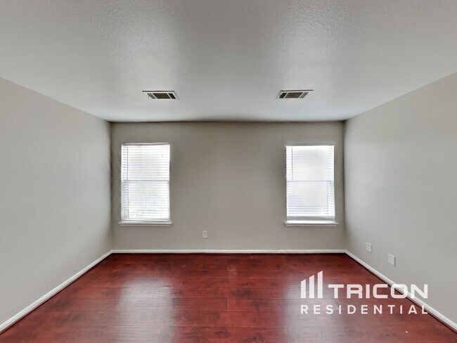 Building Photo - 5615 Bear Paw Cir