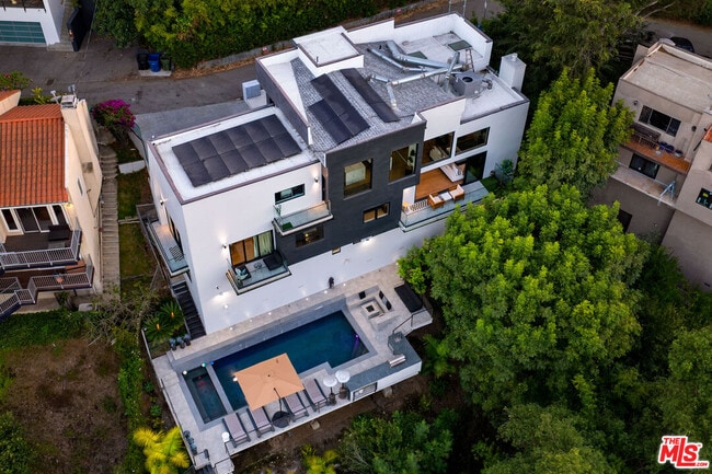 Building Photo - 7317 Caverna Dr