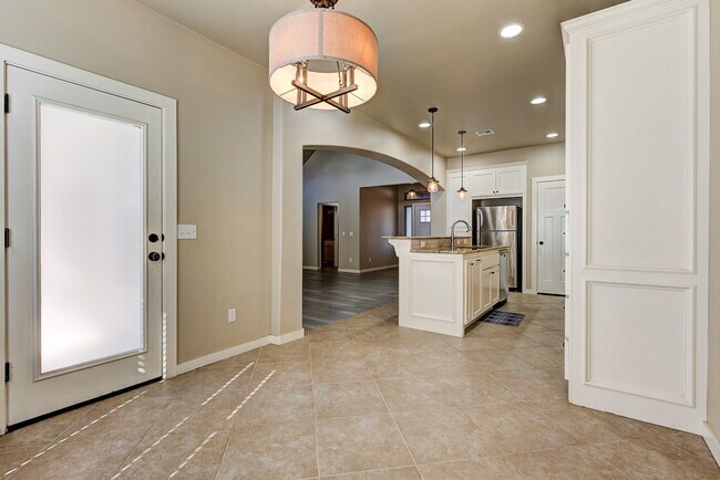 Building Photo - 2300 Bretford Way