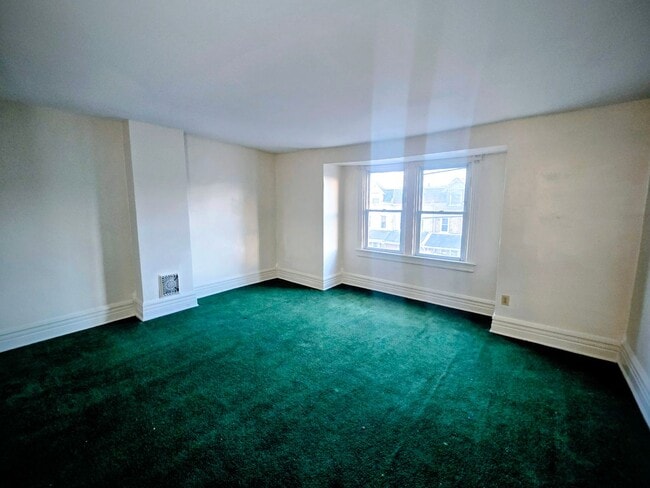 Building Photo - 625 Greenleaf St