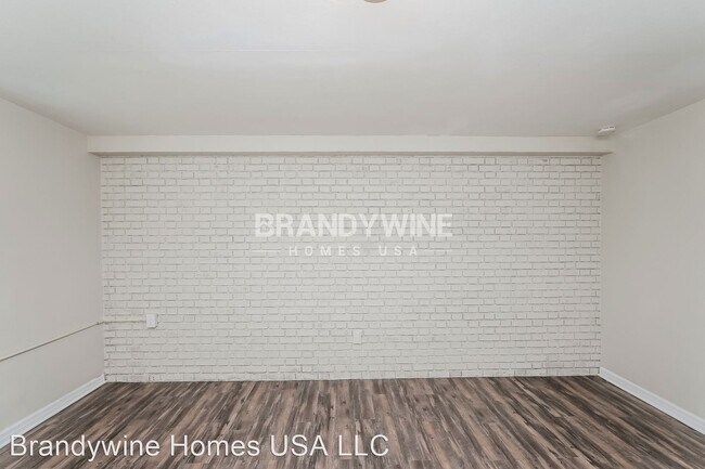 Building Photo - 2 br, 1.5 bath House - 3914 Winston Dr, Ne...