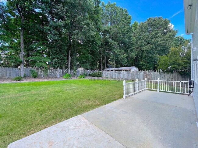 Building Photo - 6320 Dry Fork Ln