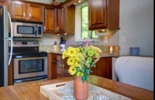 Building Photo - 3 Bedroom/2 Bath Home on Boone Lake - Piney Flats, TN