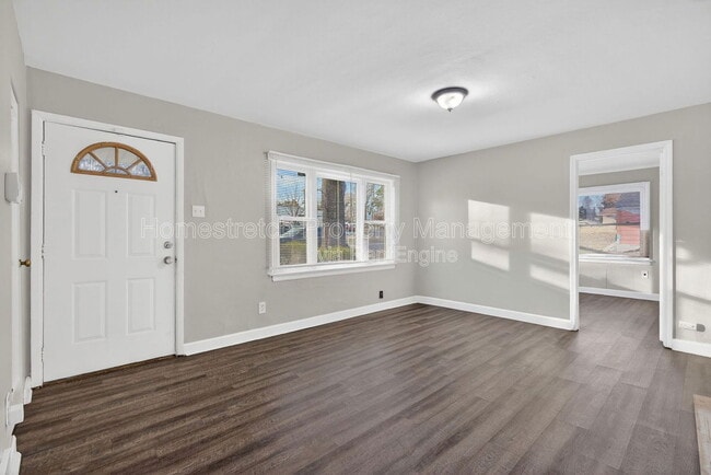 Building Photo - 9868 Lorna Ln