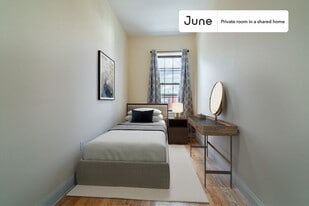 Building Photo - 148 Grove St