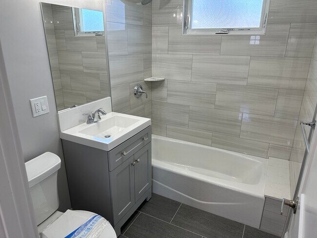 Building Photo - 35 Trapelo Rd