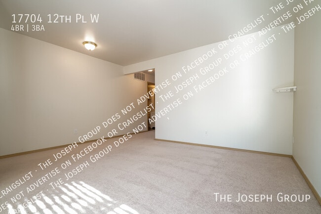Building Photo - 17704 12th Pl W