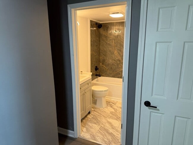 Building Photo - 3141 Green St