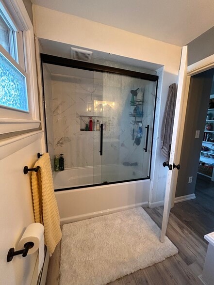 Building Photo - 10 Dwight Ave