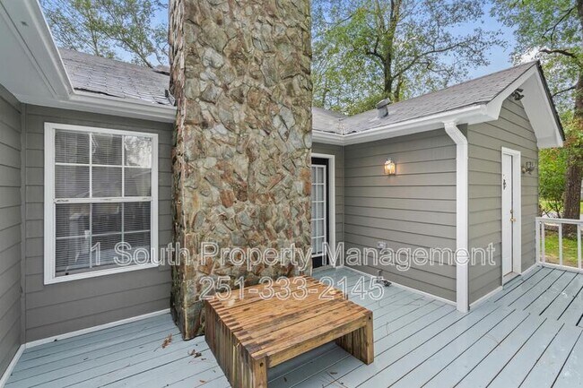 Building Photo - 1708 Woodley Rd