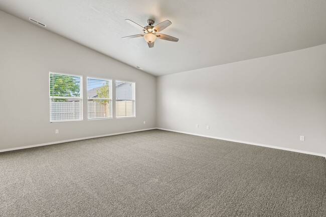 Building Photo - Gorgeous Single Level 4bd/2ba Kuna Home