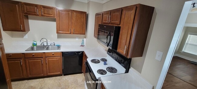 Building Photo - 816 Indian Ave