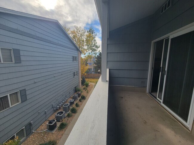 Building Photo - Fresh Boulder 1 Bedroom Condo for Rent with Pool, Tennis and Fitness Center in Hunter Creek