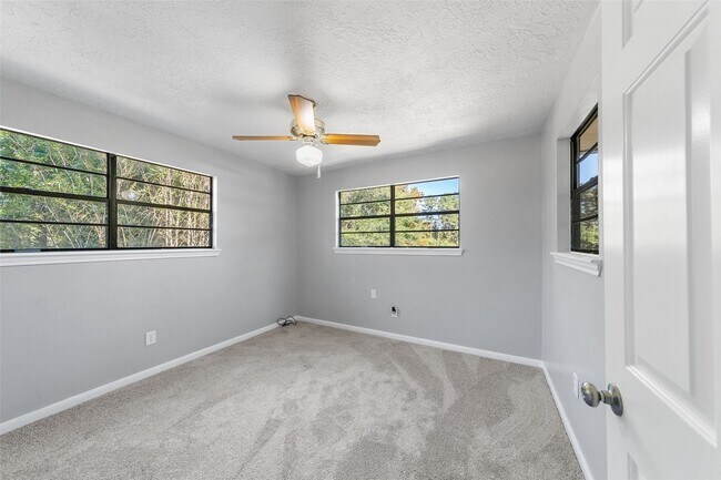 Building Photo - 124 Timbo Trail