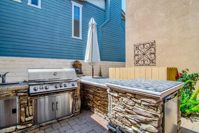 Building Photo - 4011 Adriatic St