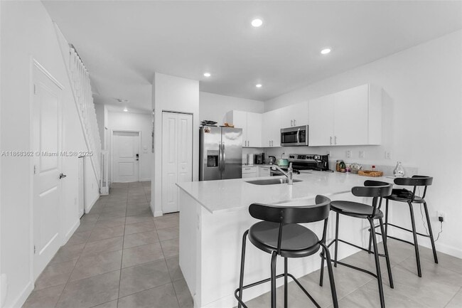 Building Photo - 11761 SW 245 Ter
