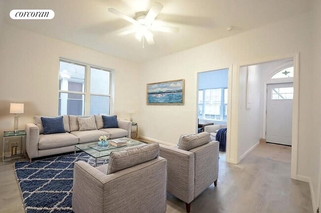 Building Photo - 455 E 96th St