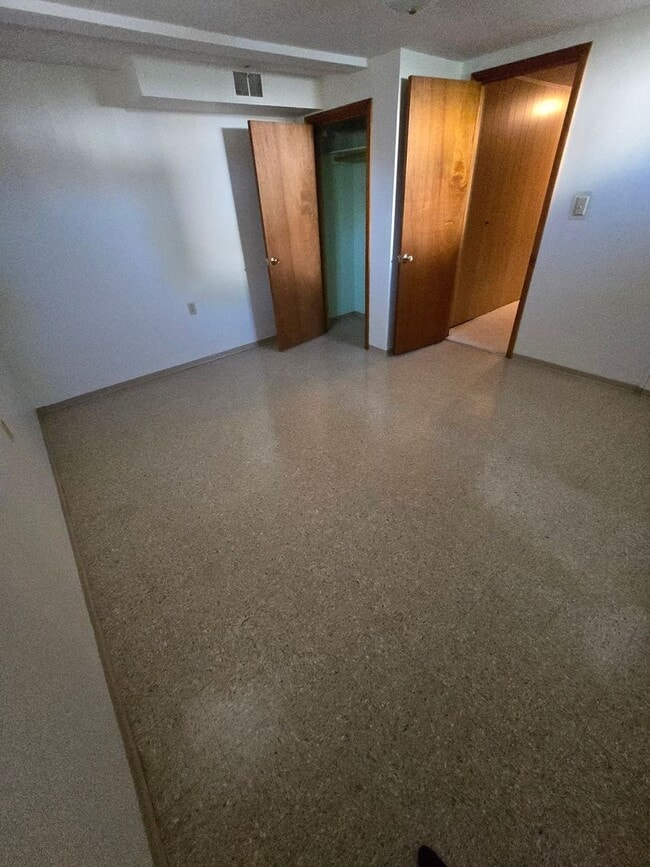 Building Photo - 1133 N Howard Ave