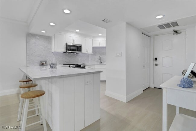 Building Photo - 1 Bluebill Ave