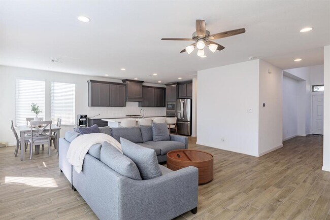 Building Photo - 317 Langhorne Bnd