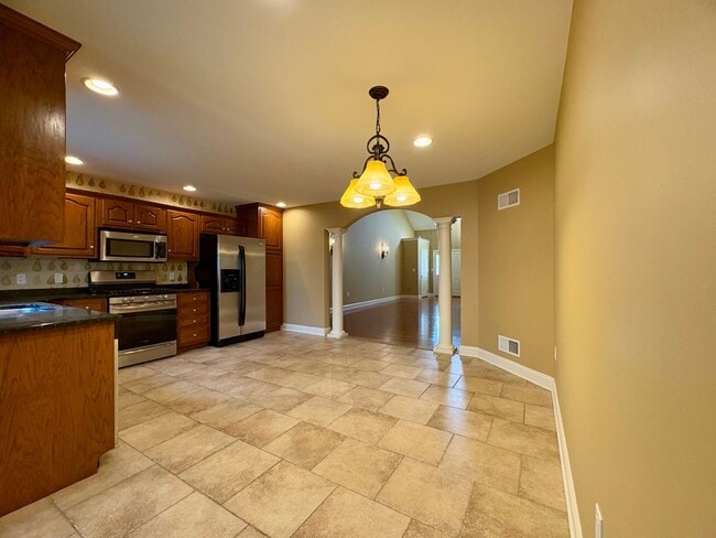 Building Photo - 3 bedroom 2.5 bathroom Townhome in Mount Joy!