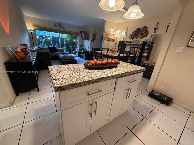 Building Photo - 4210 NW 79th Ave