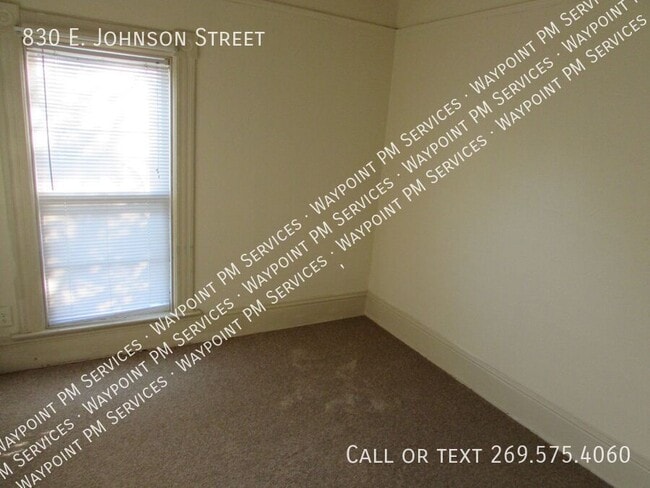 Building Photo - 830 E Johnson St
