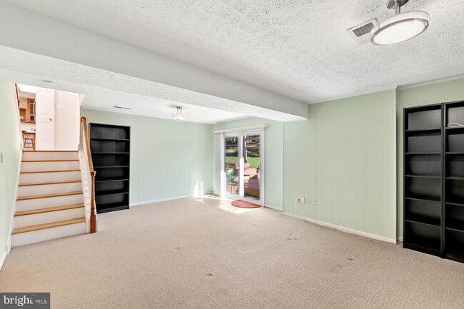 Building Photo - 9711 Cinnamon Creek Dr