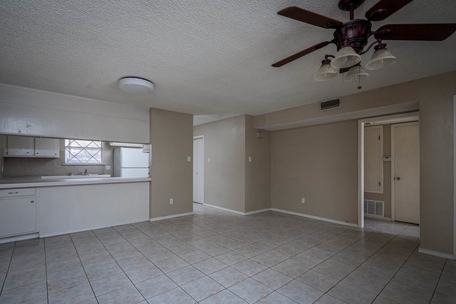 Building Photo - 1918 Veterans Blvd