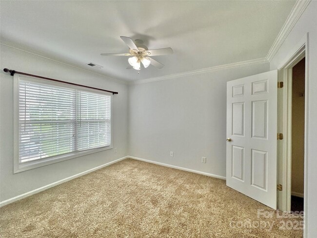 Building Photo - 5717 Lindley Crescent Dr