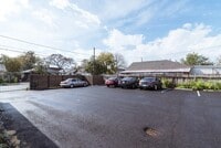 Building Photo - 5327 Bell St