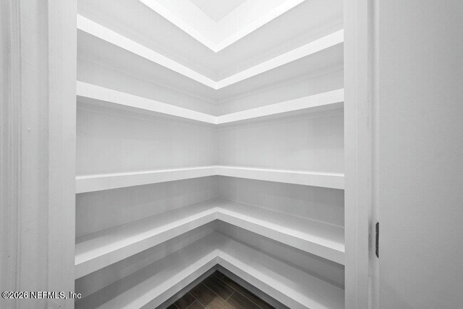 Building Photo - 200 Starnberg Ct