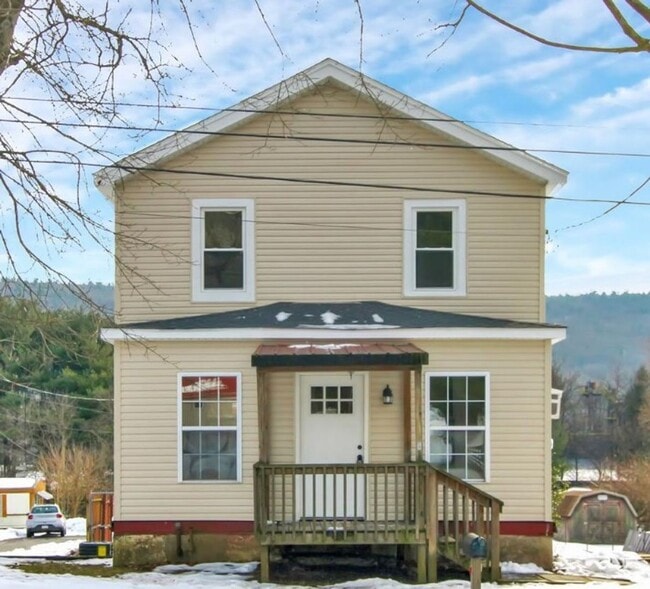 Primary Photo - Coming Soon! Beautiful 3 Bedroom, 1.5 Bath...