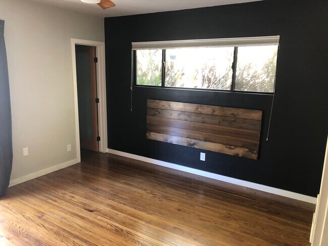 Building Photo - 1103 Harrison Ave