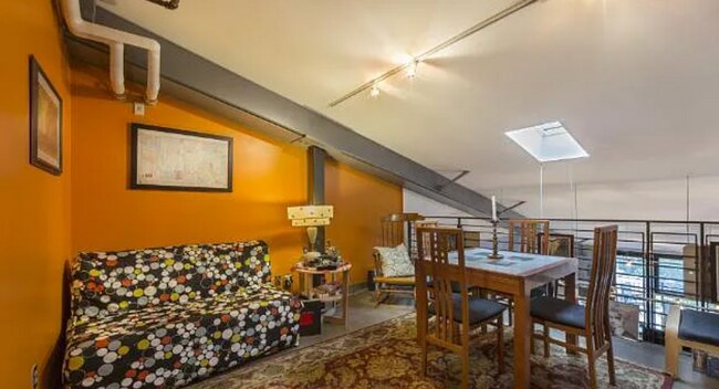 Building Photo - CW Lofts