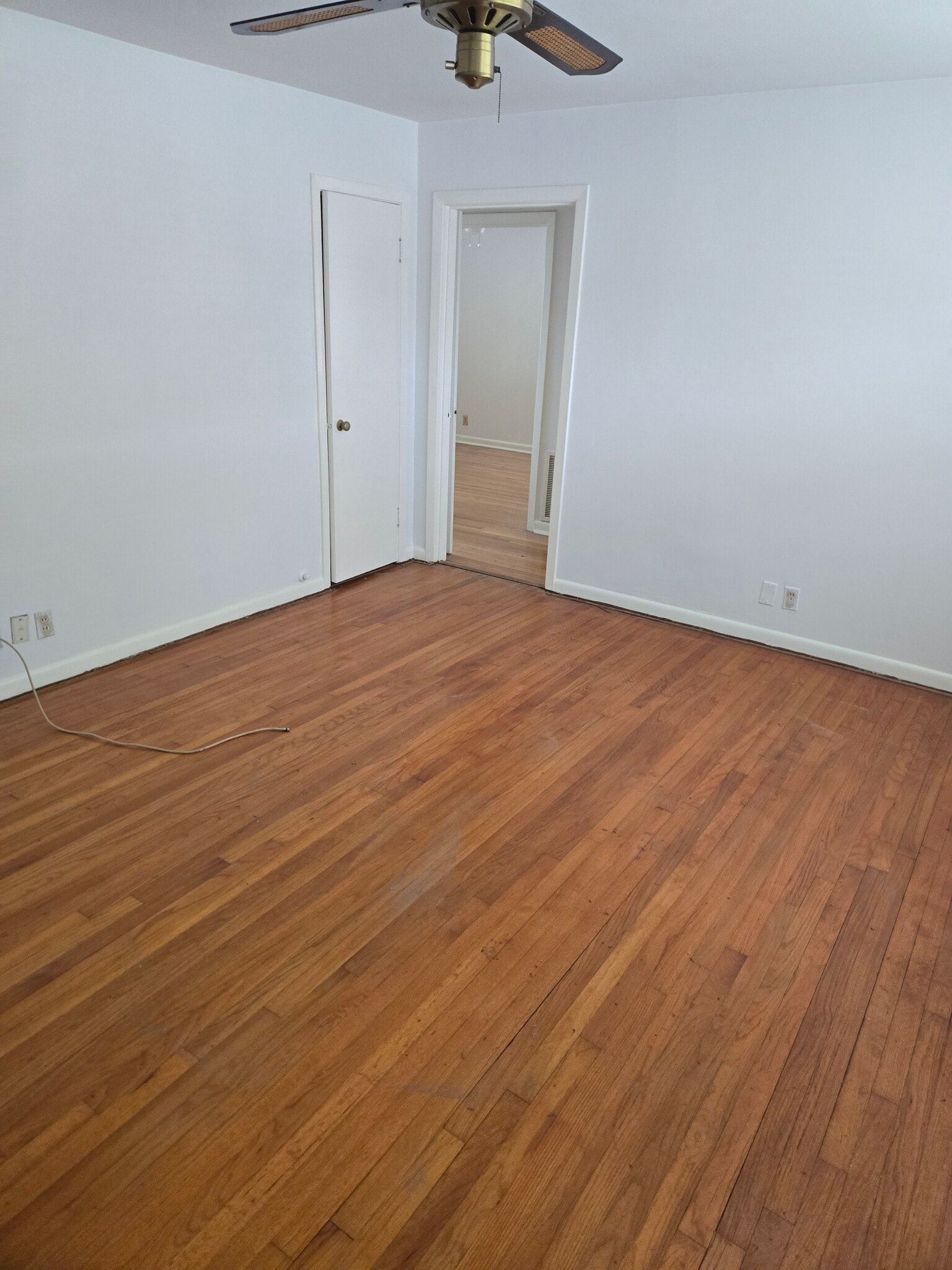 Living room - 3029 Corksie St